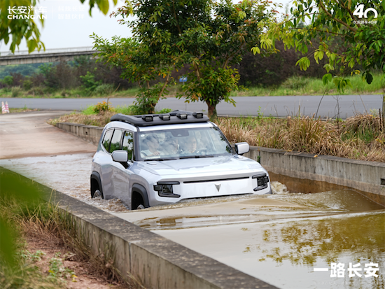 造车40年 一路长安 看如何为你炼就一台好车_fororder_image003