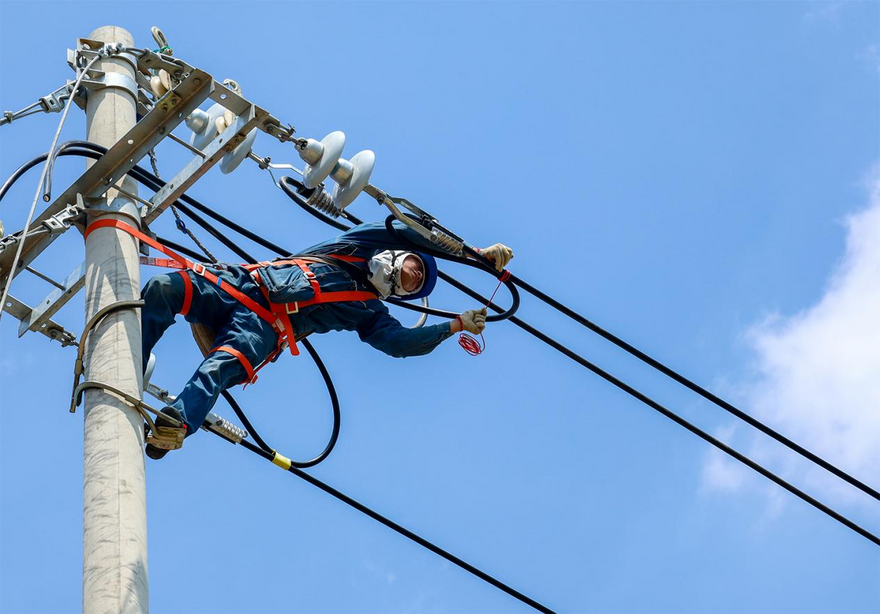 State Grid Jiaozuo Power Supply Company Uses Sufficient Electricity to Serve Rapid Development of Key Enterprises_fororder_焦作1