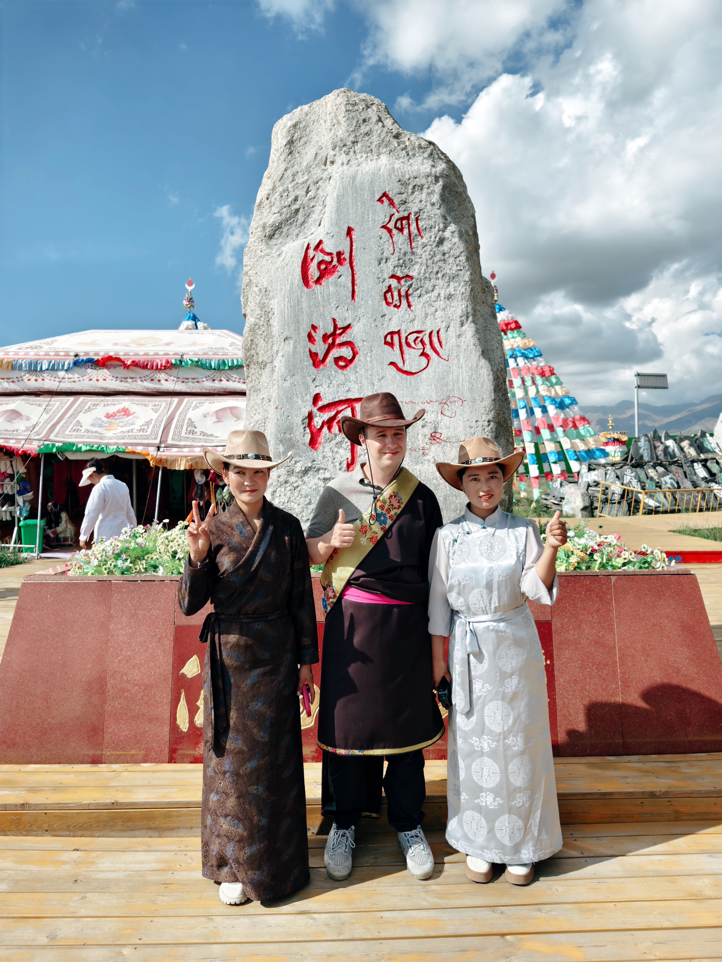 【2024打卡中国最美水源地】外国网红走进青海倒淌河 开启生态与文化的双重发现之旅（组图）_fororder_微信图片_20240830165724