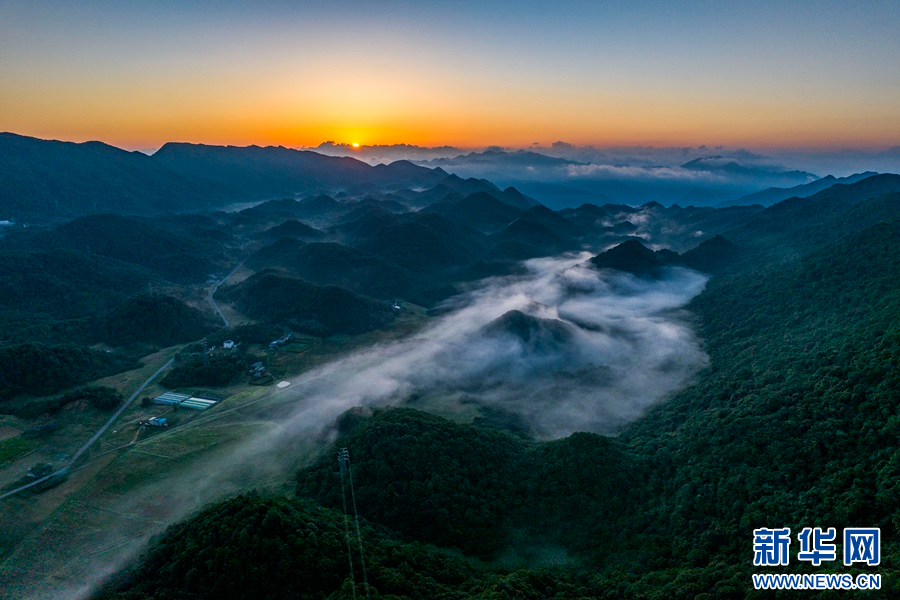 重庆巫溪红池坝：群山环抱 风景宜人