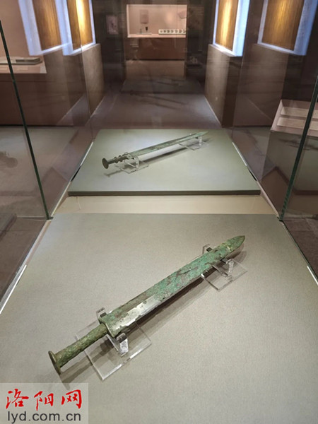 Luoyang Historical Artifacts Displayed in Suzhou with Epic Meet of Fu Chai's Two Swords_fororder_jian