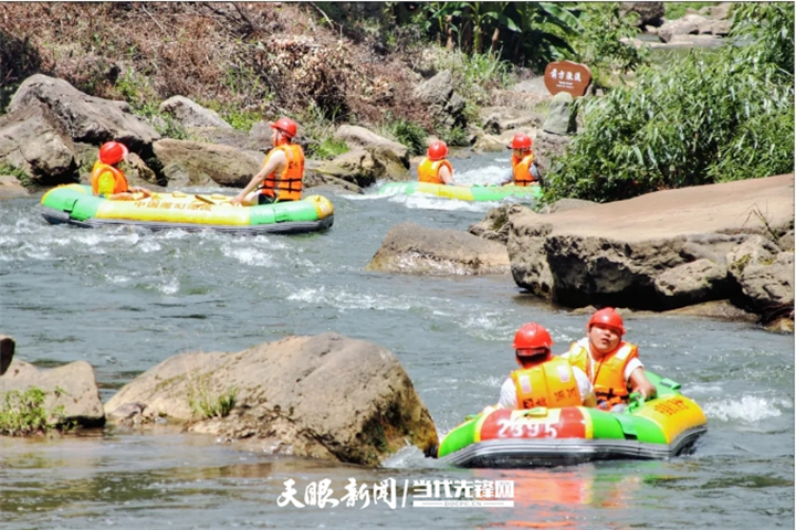 “贵州漂流火了！”用原生态邀您赴一场清凉之约