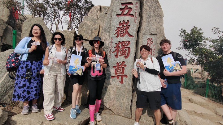 【你好·泰山】外国网红研学泰山，感悟自然与人文双重之美