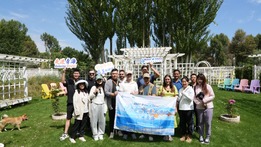 Discovering China's Magnificent Water Sources: Foreign Internet Celebrities Explore Qinghai's Ecological Foundation_fororder_微信图片_20240827141031