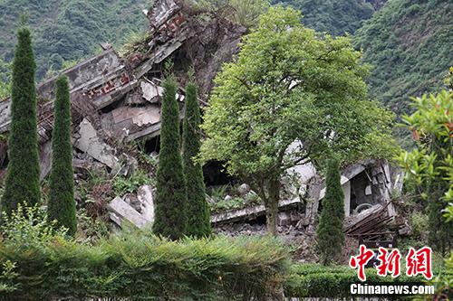 汶川地震灾区这十年：从重建到“重生”