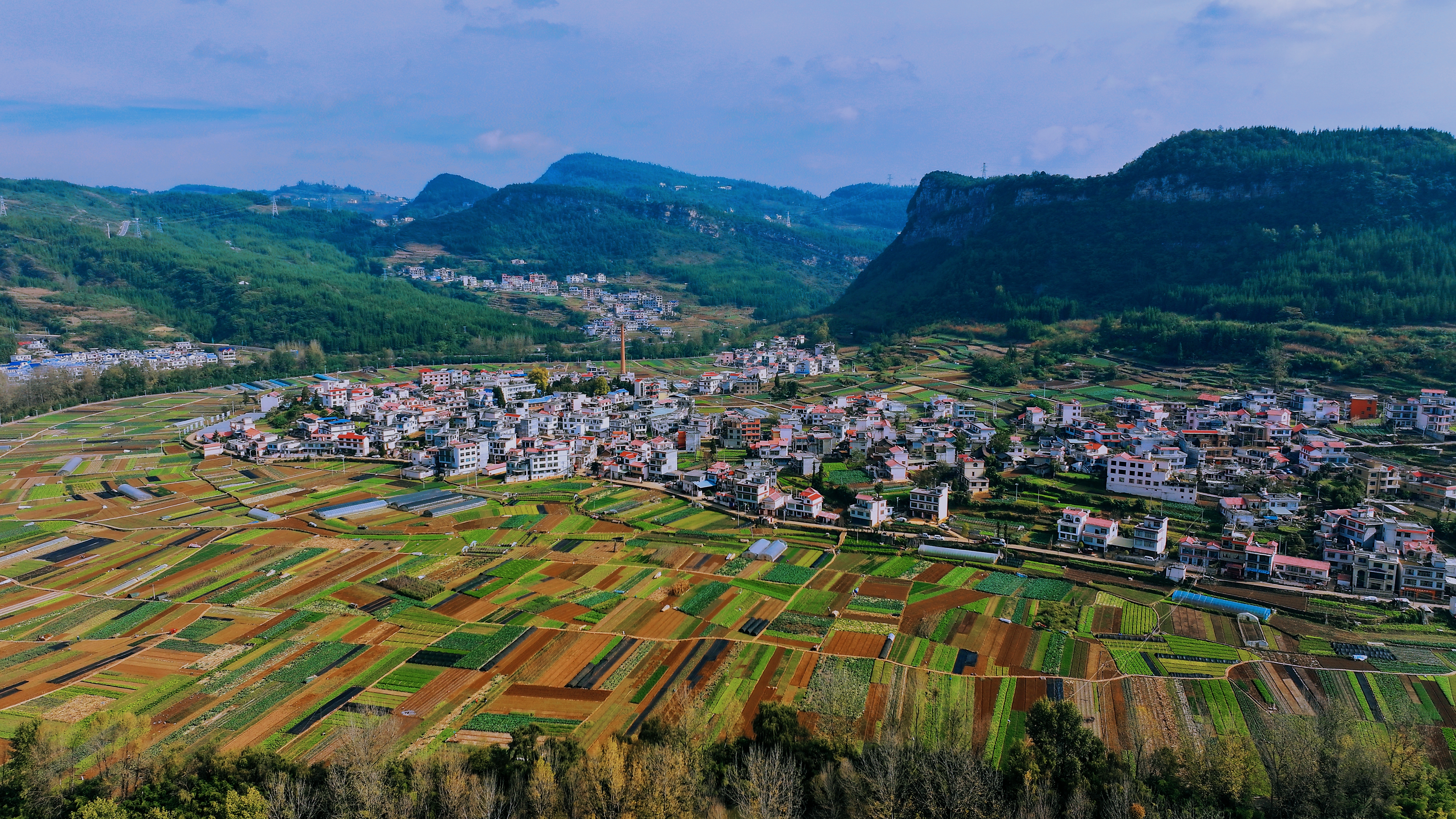 六盘水市钟山区：“以勒河”畔的“桥”