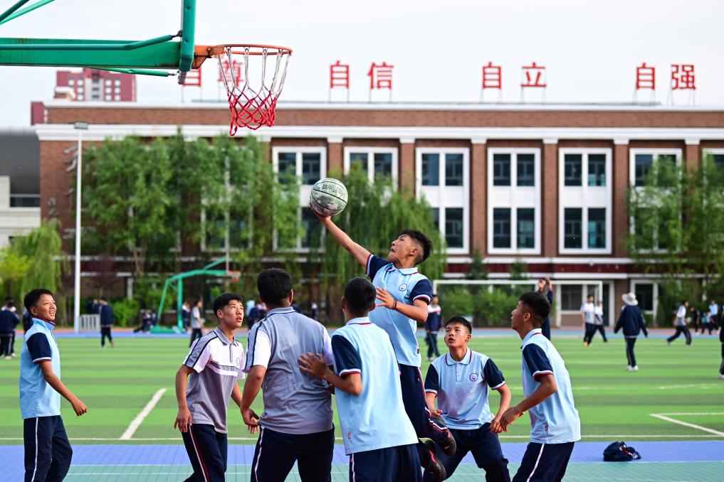 奋进强国路 阔步新征程｜奋进在教育强国大路上——新中国成立75周年教育事业发展成就综述