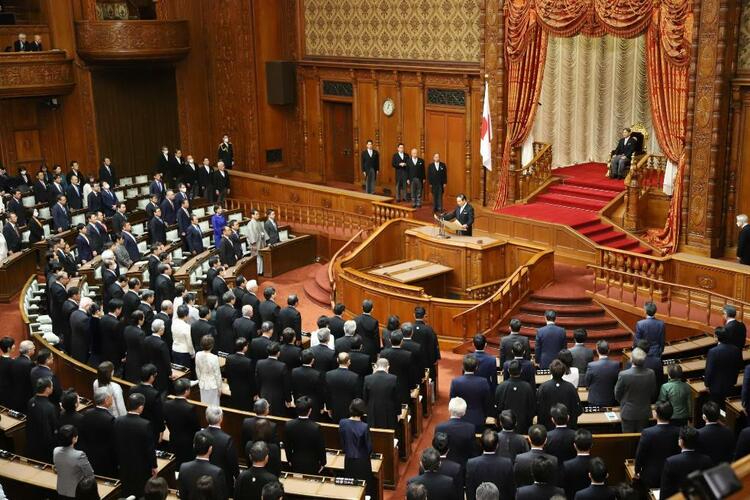 观天下·日本政局 | 自民党总裁选举开锣 九人参选规模空前