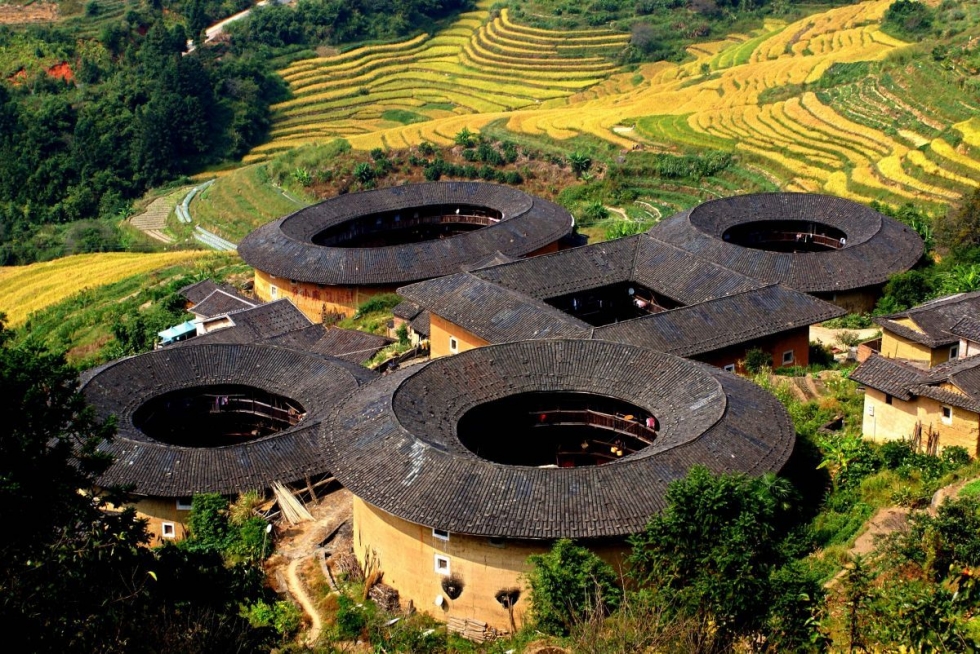 南靖土楼：独一无二山区大型夯土民居建筑