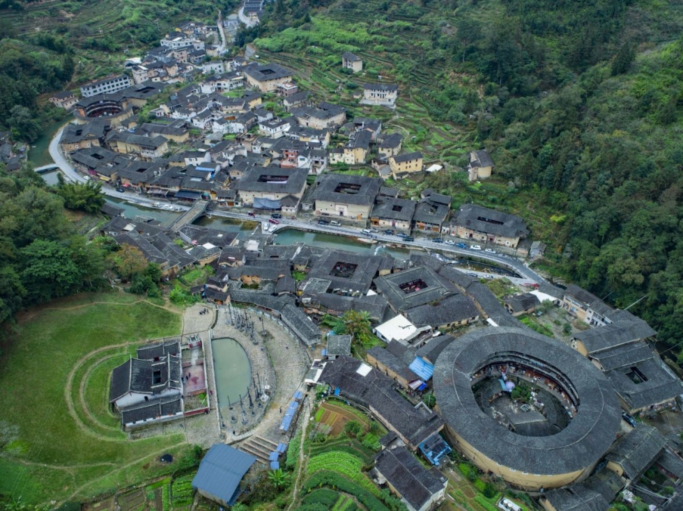 南靖土楼：独一无二山区大型夯土民居建筑