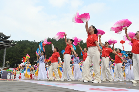 2024年全国老年人广场舞健身大联动贵州主会场活动在凯里举行_fororder_微信图片_20240914170308