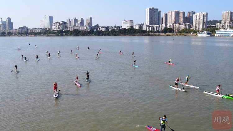 （转载）莲湖泛舟，遂宁环观音湖水上马拉松交流赛开赛