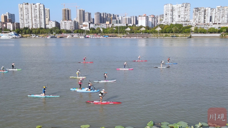 （转载）莲湖泛舟，遂宁环观音湖水上马拉松交流赛开赛