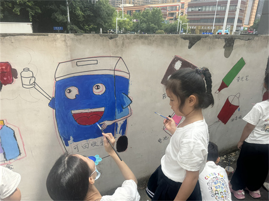 走“新”又走“心” 南京市雨花台区西善桥街道打出垃圾分类宣传“组合拳”_fororder_图片19