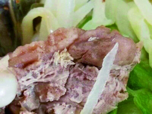 中消协发布外卖订餐体验报告:有外卖肉食生蛆