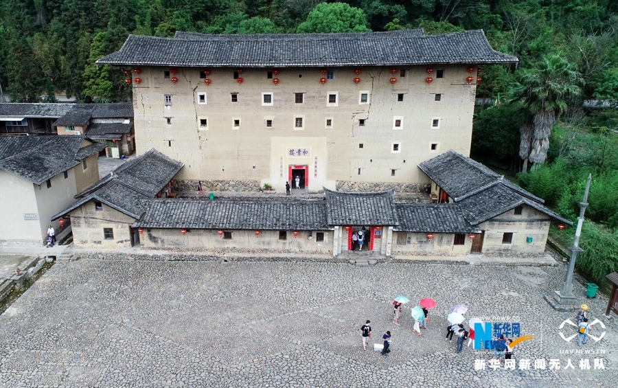 福建南靖：土楼申遗成功十年 景区村民“鼓了腰包”