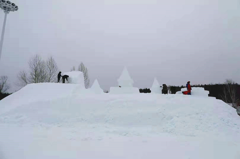 【黑龙江】【供稿】漠河：冰天雪地乐翻天