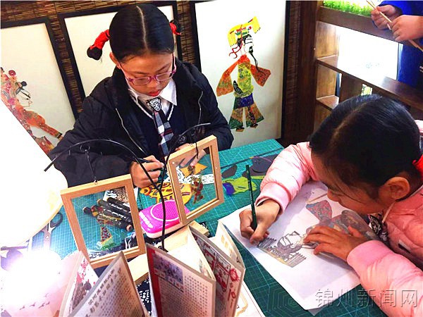 锦州市第二届中小学师生剪纸作品展开幕