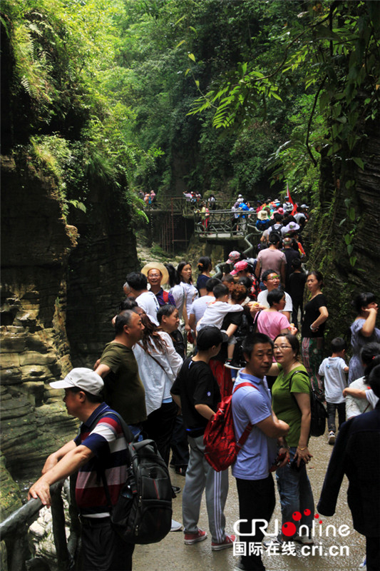 中国旅游日 湖北石门河地心谷景区接待能力通过大考