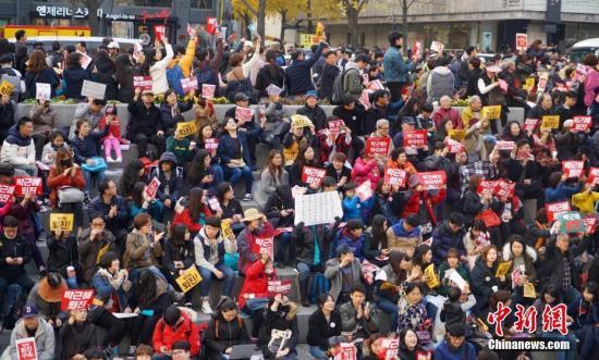 韩150万民众今日将集会至青瓦台 最近仅200米