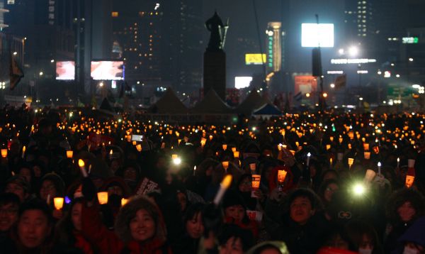 韩检方：录音证据显示朴槿惠"无能" 令人深感失望