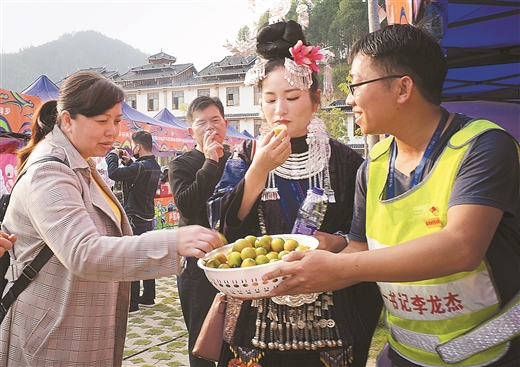 非遗文化展绚丽多彩