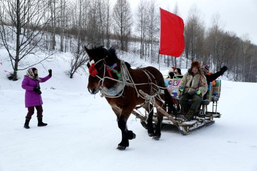 龙江森工柴河林区威虎山“雪村”正式开园