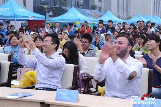 （供稿 教育列表 三吴大地南京 移动版）南邮首届国际文化节：领略各国多彩歌舞美食