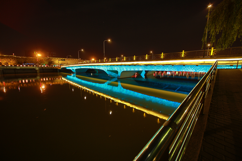 南京外秦淮河夜景照明亮灯 完整呈现南京夜印象