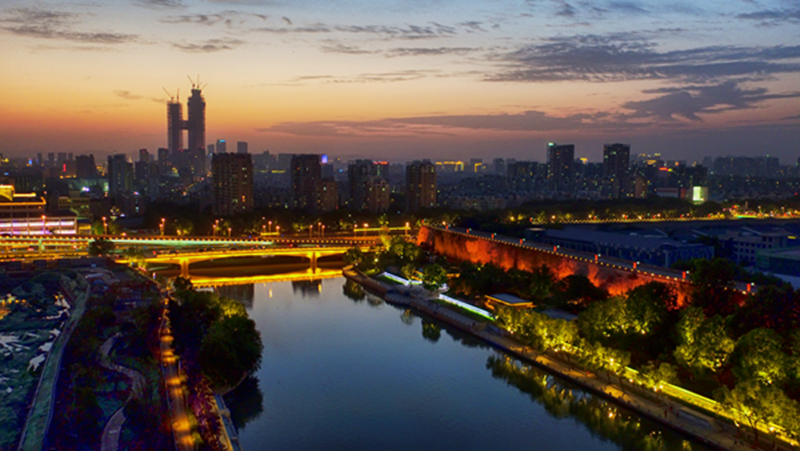 南京外秦淮河夜景照明亮灯 完整呈现南京夜印象