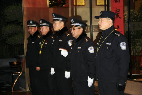 【河南供稿 图一已删】卢氏警方圆满完成2019三门峡黄河国际马拉松安保任务