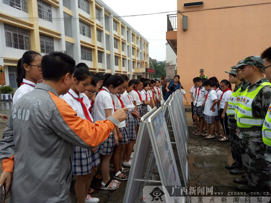 【八桂大地】（首页标题）2018年国防科普知识进校园活动启动（内容页标题）2018年国防科普知识进校园主题教育活动启动(图)