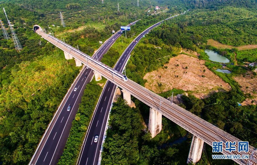 【轮播图】【即时快讯】飞阅中国——“天空之眼”瞰三亚