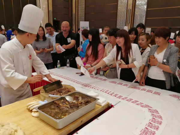 陕西非遗美食进社区 北京也能品尝地道陕西味