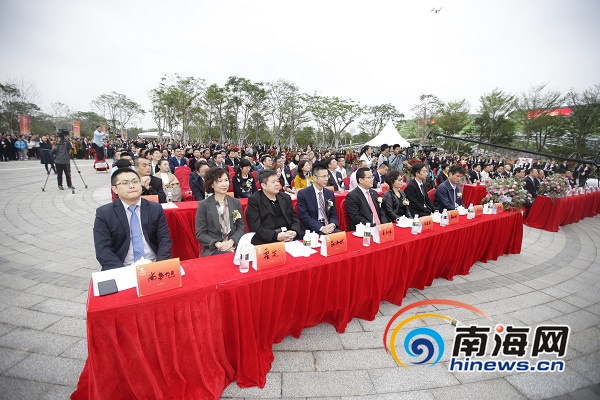 海南新地标日月广场开业 开启岛内年底购物狂欢