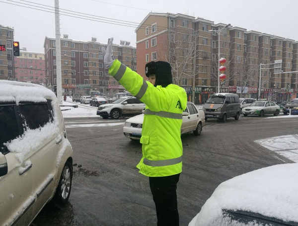 吉林雪博会期间交警部门严查违法 全力确保道路交通安全