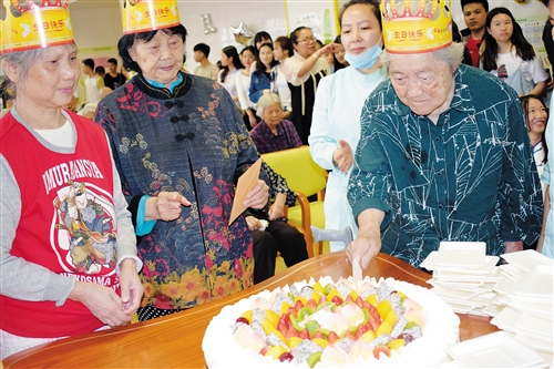 [八桂大地-图文、八桂大地南宁]南宁：提供多元化养老服务 推动养老产业发展(图)