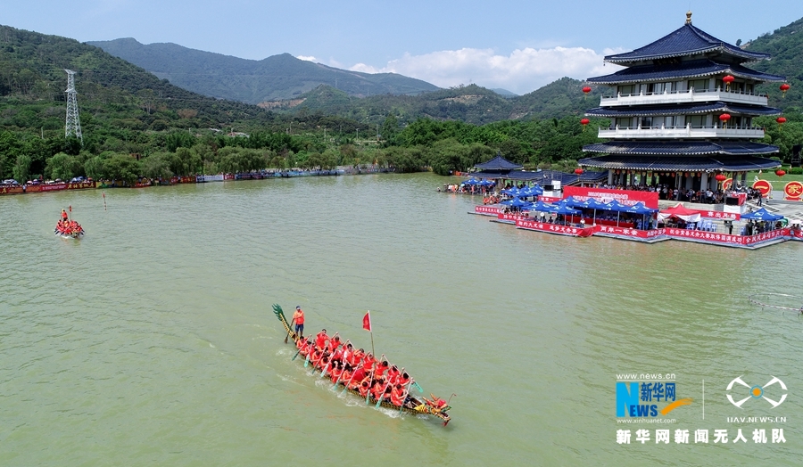 福建：海峡两岸民众共祭开漳圣王