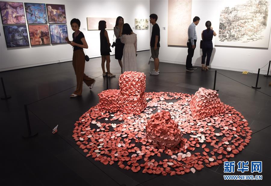 清华大学美术学院举办2018届本科生毕业作品展