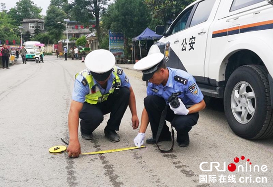 六盘水市交警以练兵比武促执法规范化