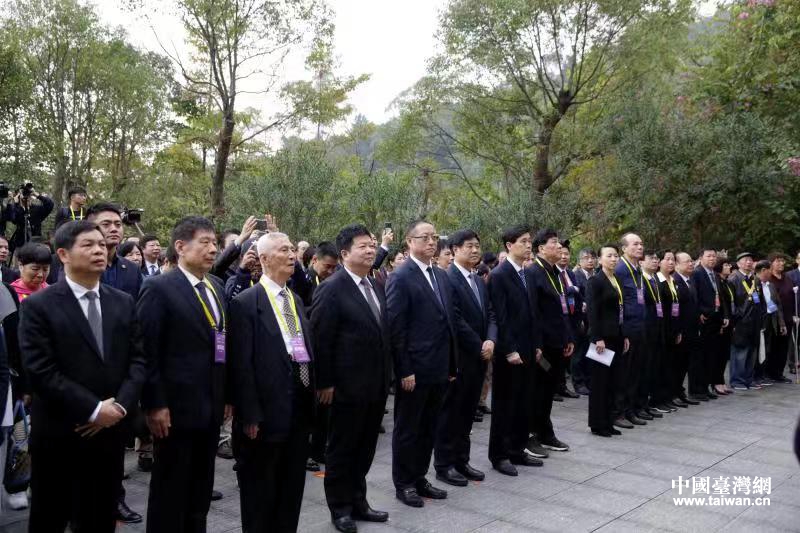 广西昆仑关战役旧址设立海峡两岸交流基地授牌仪式在南宁举行