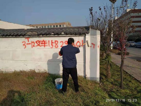 经开区草滩保洁大力清除无主垃圾