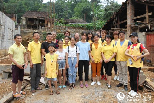 【园区建设】广西大新：志愿者端午节前温暖特困生