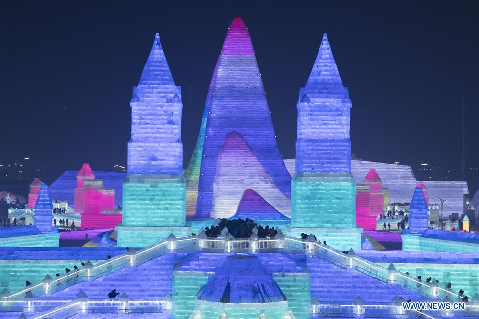 Tourists visit 21st edition of Ice-Snow World in Harbin