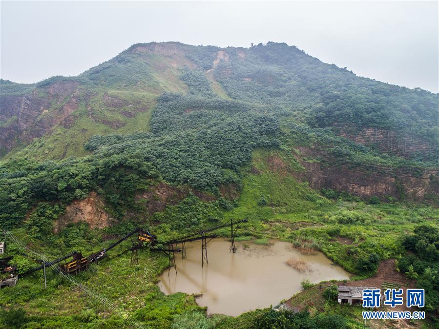 浙江湖州：废弃矿山复绿变身生态公园