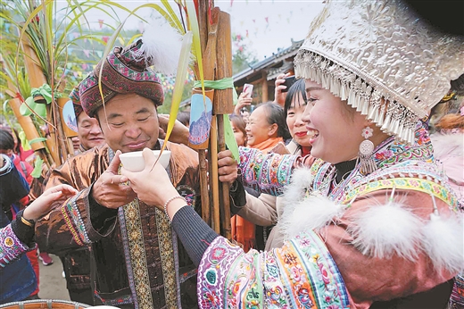 广西苗寨举行“庆苗年迎新年”活动