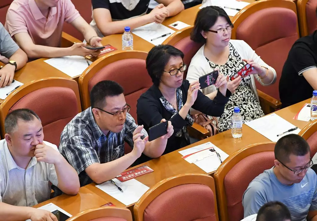 “新时代传习所e讲堂”正式开讲 千人聆听“饕餮盛宴”