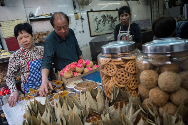 油、面、糖：自制春节零食里的怀旧“年味儿”