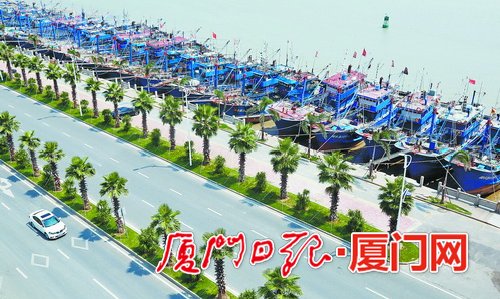 【要闻】【移动版 新闻列表】【滚动新闻】厦门渔船10日12时前进港 滨海景区傍晚6时前关闭