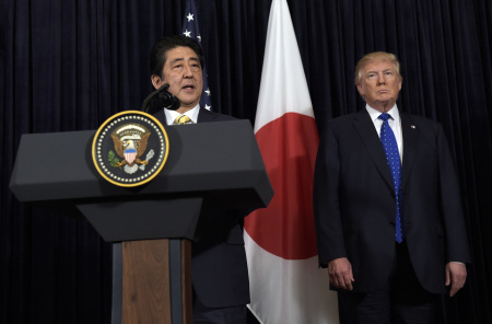 七成日本人肯定日美首脑会谈 安倍支持率攀升